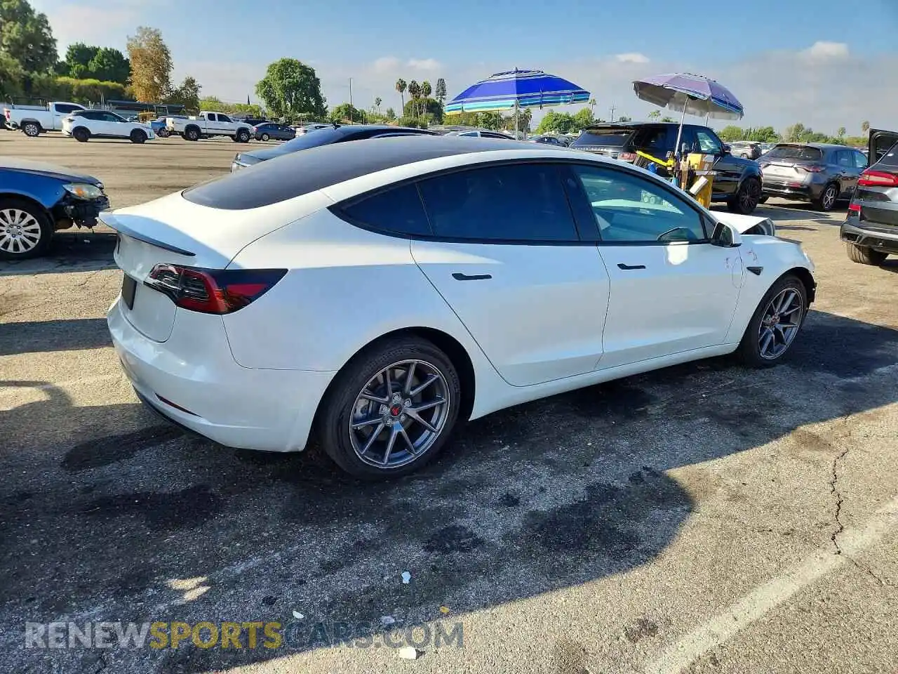 3 Photograph of a damaged car 5YJ3E1EA6PF608087 TESLA MODEL 3 2023