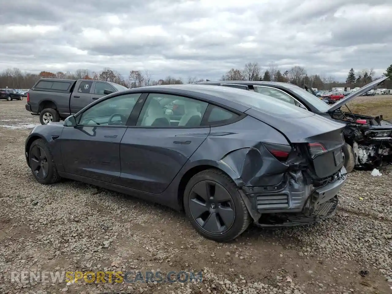 2 Photograph of a damaged car 5YJ3E1EA6PF639727 TESLA MODEL 3 2023