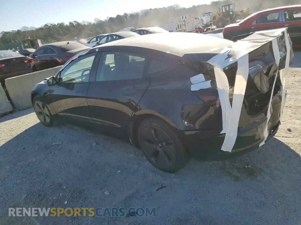 2 fotografías del automóvil dañado 5YJ3E1EA7PF437124 TESLA MODEL 3 2023