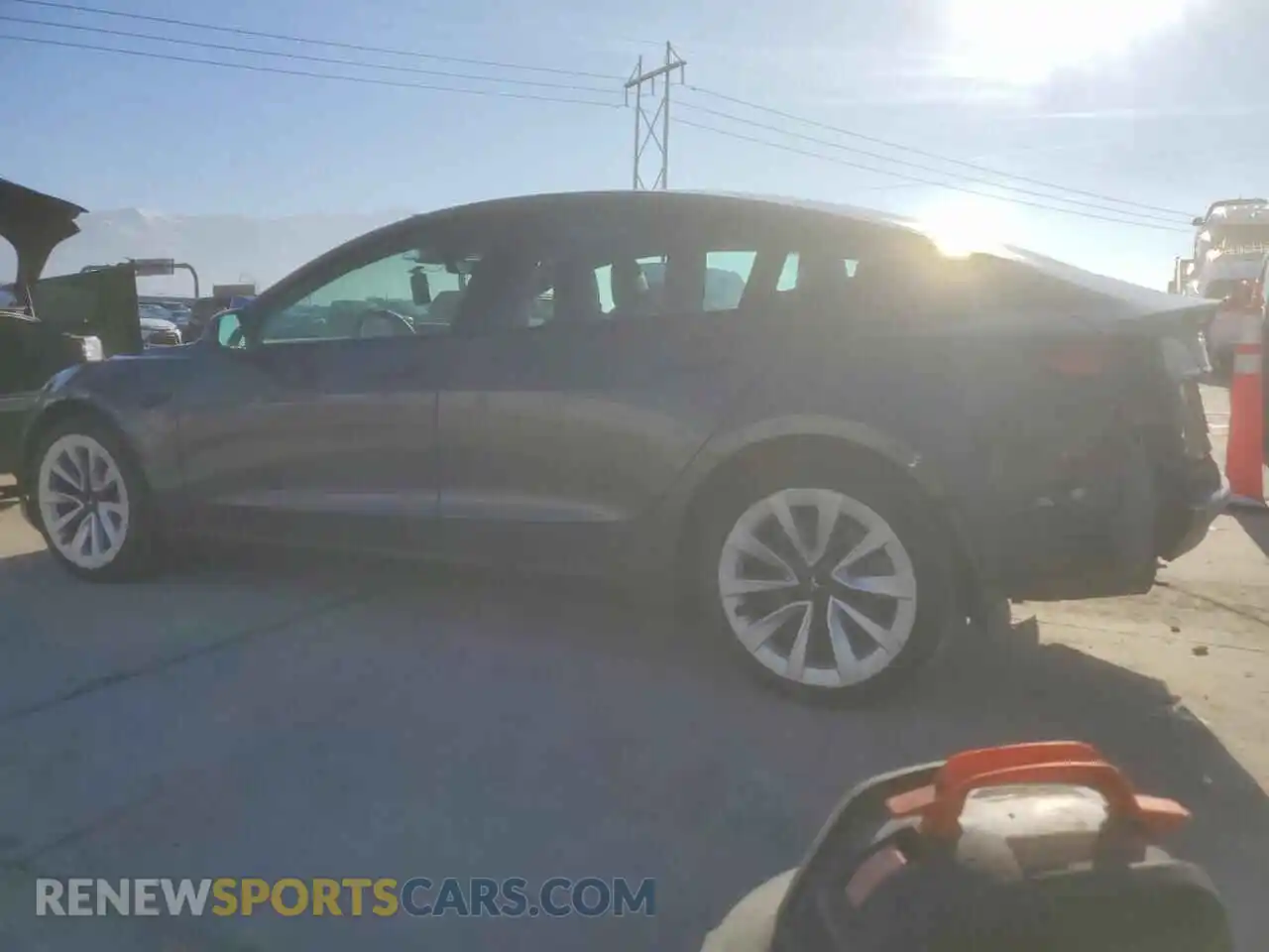 2 Photograph of a damaged car 5YJ3E1EA7PF452495 TESLA MODEL 3 2023