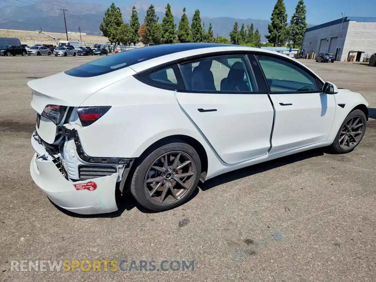 3 Фотография поврежденного автомобиля 5YJ3E1EA7PF516339 TESLA MODEL 3 2023