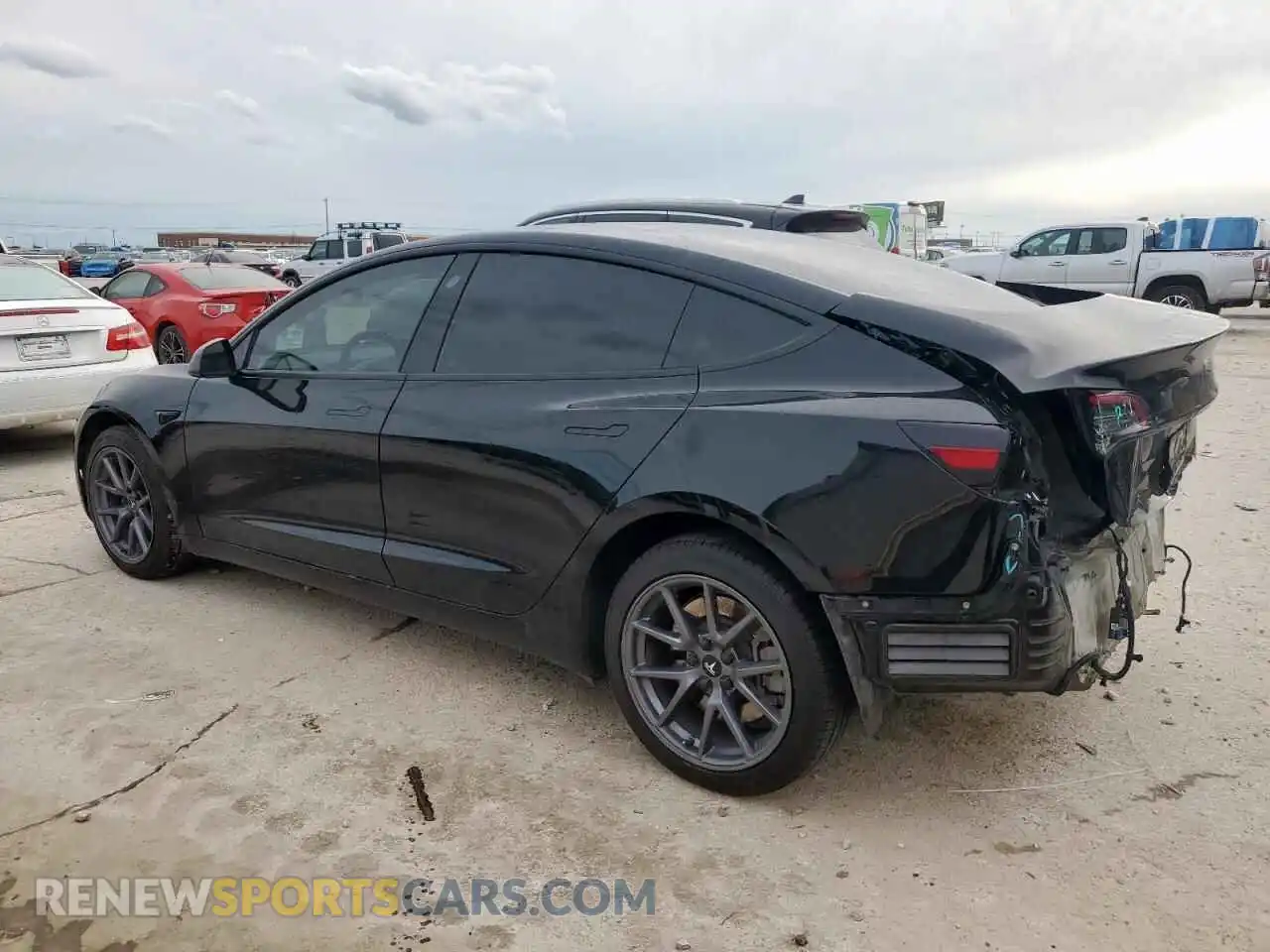 2 Photograph of a damaged car 5YJ3E1EA7PF679282 TESLA MODEL 3 2023