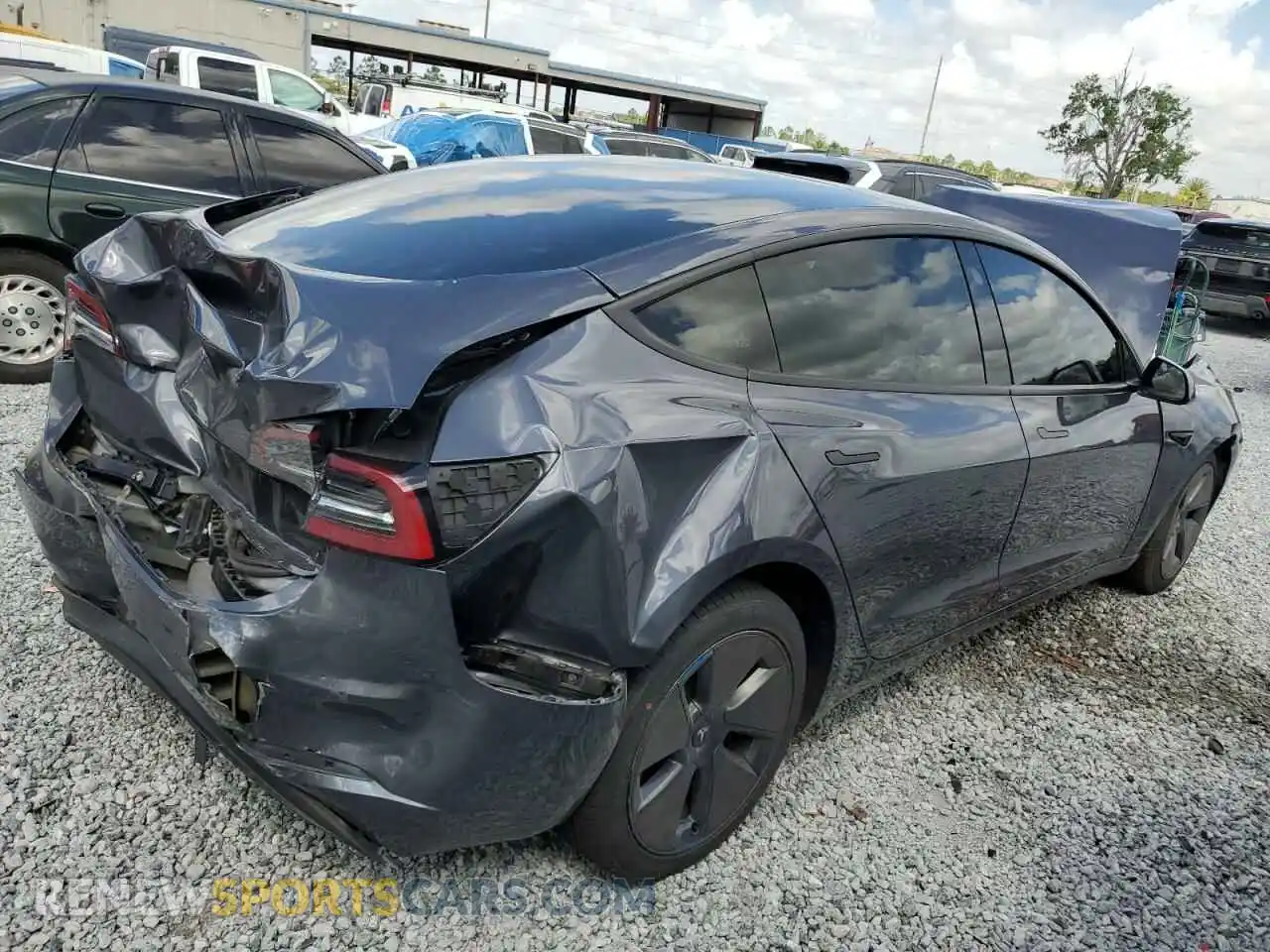 3 fotografías del automóvil dañado 5YJ3E1EA7PF705024 TESLA MODEL 3 2023