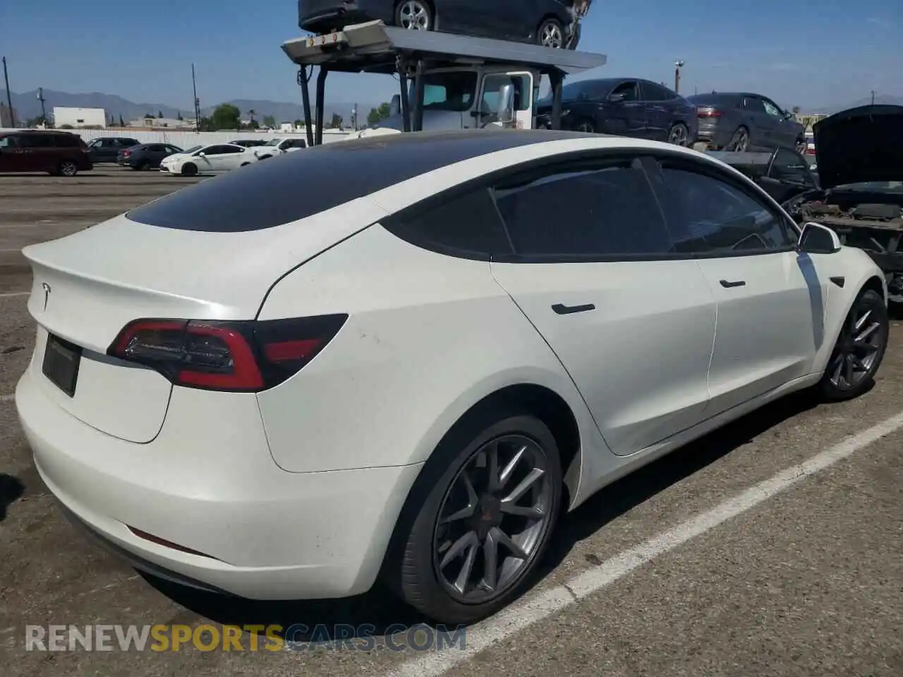 3 Фотография поврежденного автомобиля 5YJ3E1EA8PF394705 TESLA MODEL 3 2023