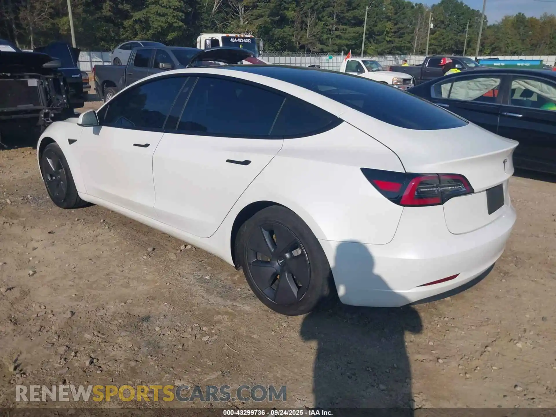 3 Photograph of a damaged car 5YJ3E1EA8PF489152 TESLA MODEL 3 2023