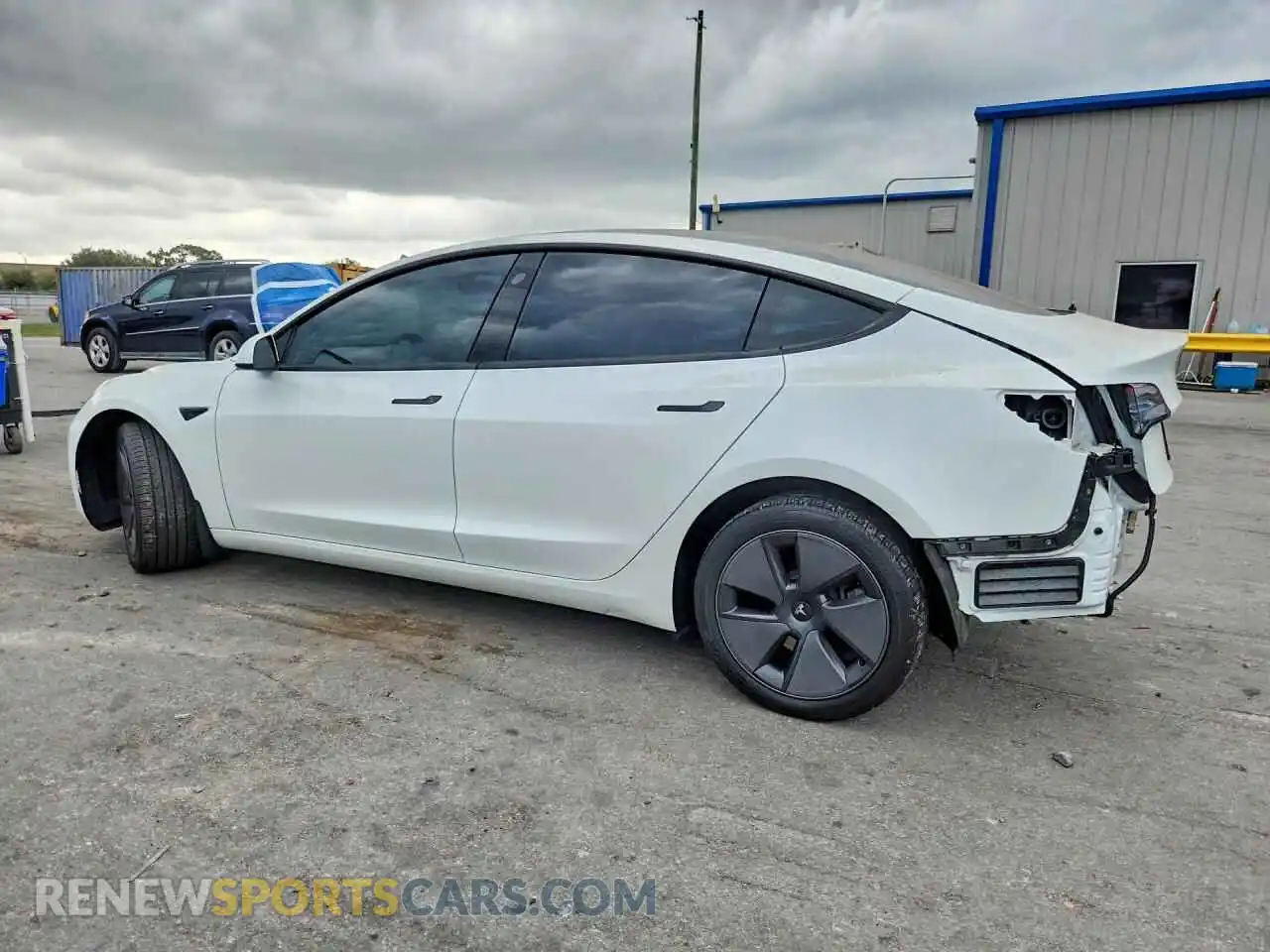 2 Photograph of a damaged car 5YJ3E1EA8PF504989 TESLA MODEL 3 2023