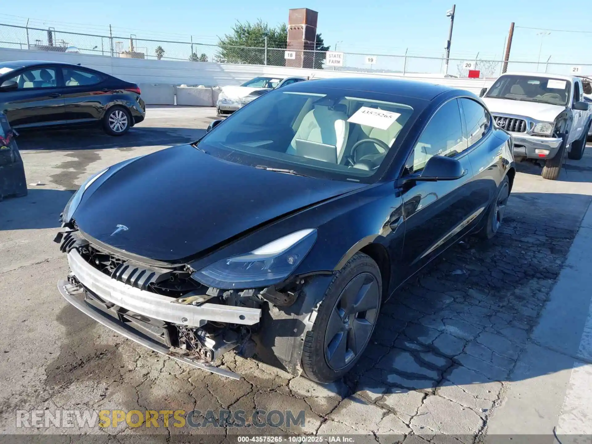2 Photograph of a damaged car 5YJ3E1EA8PF514308 TESLA MODEL 3 2023