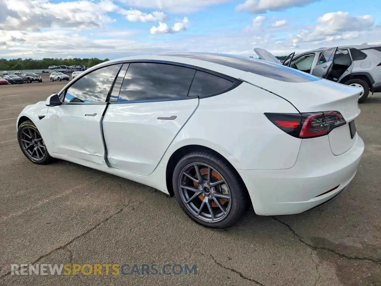 2 Photograph of a damaged car 5YJ3E1EA8PF555540 TESLA MODEL 3 2023