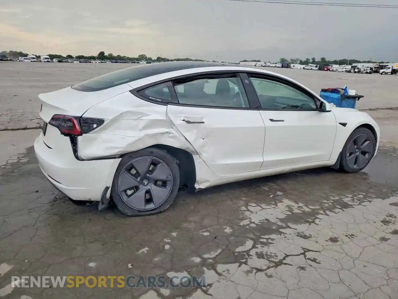3 Photograph of a damaged car 5YJ3E1EA8PF611802 TESLA MODEL 3 2023