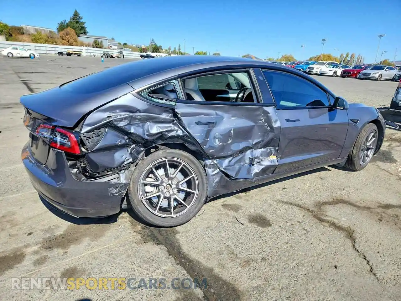 3 fotografías del automóvil dañado 5YJ3E1EA8PF645819 TESLA MODEL 3 2023