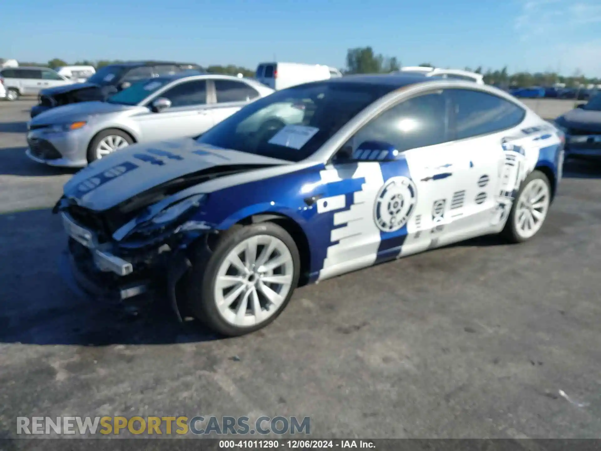 2 Photograph of a damaged car 5YJ3E1EA8PF663365 TESLA MODEL 3 2023