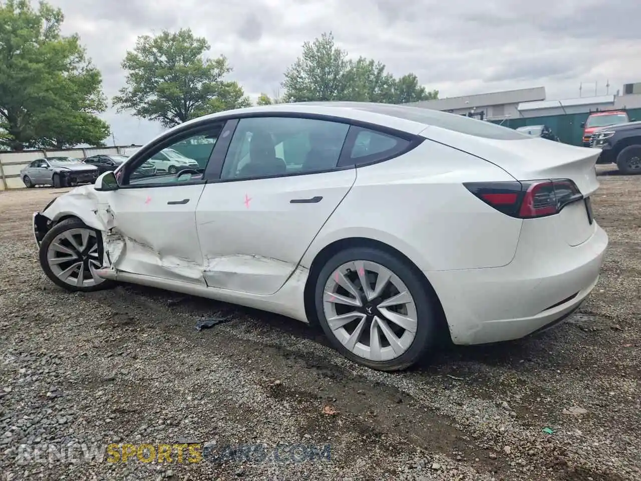 2 fotografías del automóvil dañado 5YJ3E1EA9PF448688 TESLA MODEL 3 2023