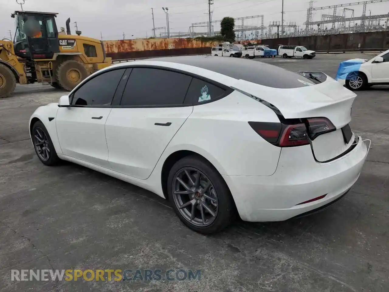 2 Фотография поврежденного автомобиля 5YJ3E1EA9PF588983 TESLA MODEL 3 2023
