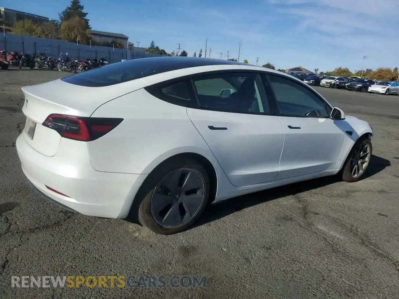 3 fotografías del automóvil dañado 5YJ3E1EAXPF432841 TESLA MODEL 3 2023