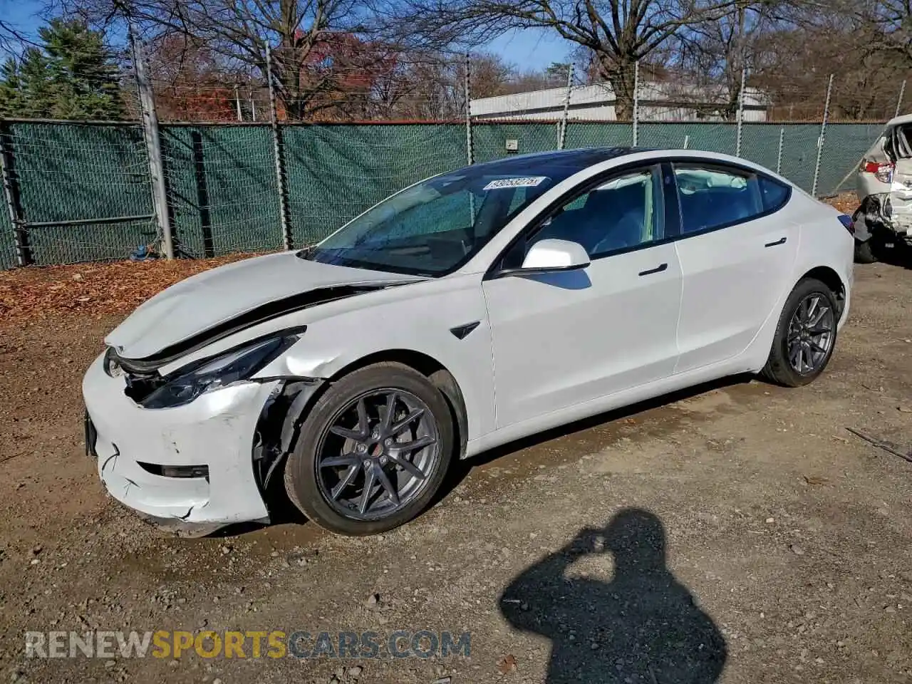 1 Photograph of a damaged car 5YJ3E1EAXPF469842 TESLA MODEL 3 2023