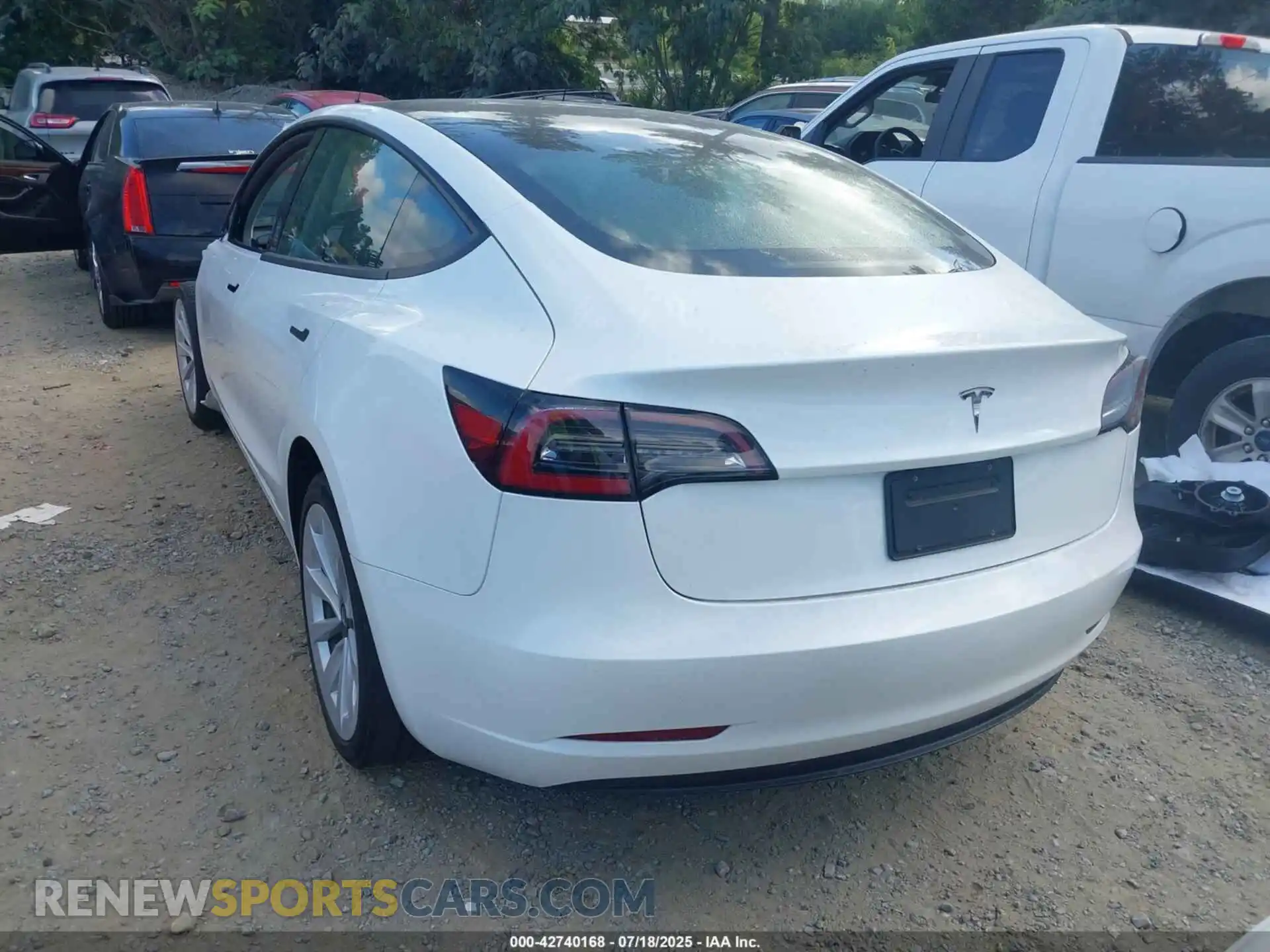 3 Photograph of a damaged car 5YJ3E1EAXPF483529 TESLA MODEL 3 2023