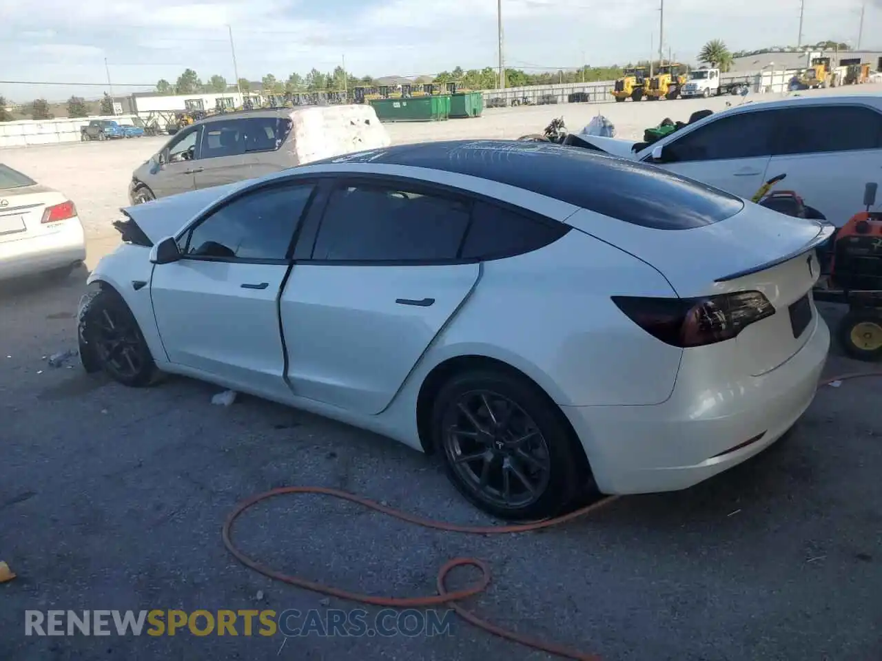 2 Фотография поврежденного автомобиля 5YJ3E1EAXPF569102 TESLA MODEL 3 2023