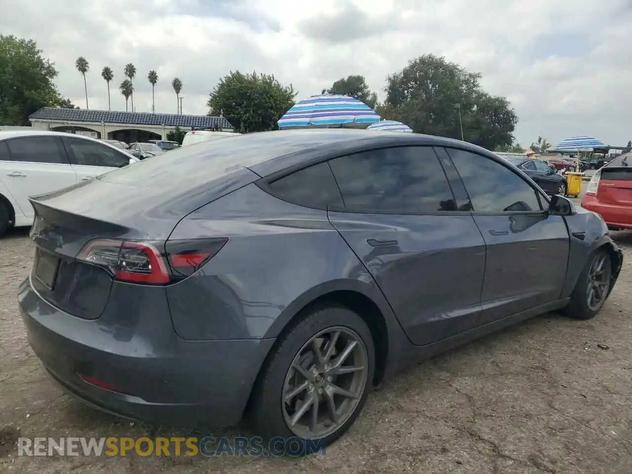 3 Photograph of a damaged car 5YJ3E1EAXPF570668 TESLA MODEL 3 2023
