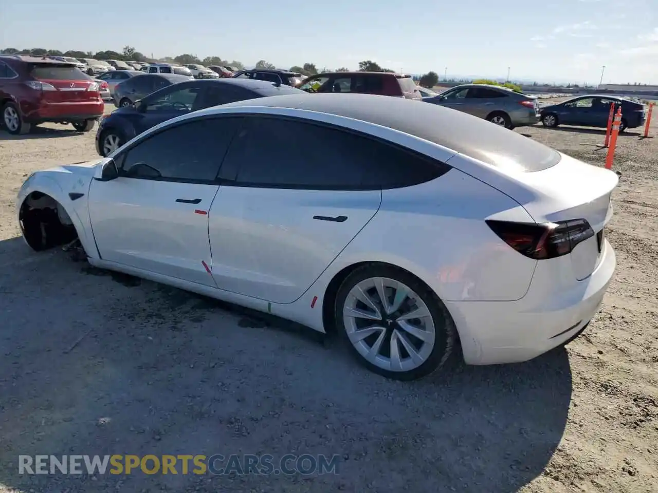 2 fotografías del automóvil dañado 5YJ3E1EAXPF583324 TESLA MODEL 3 2023