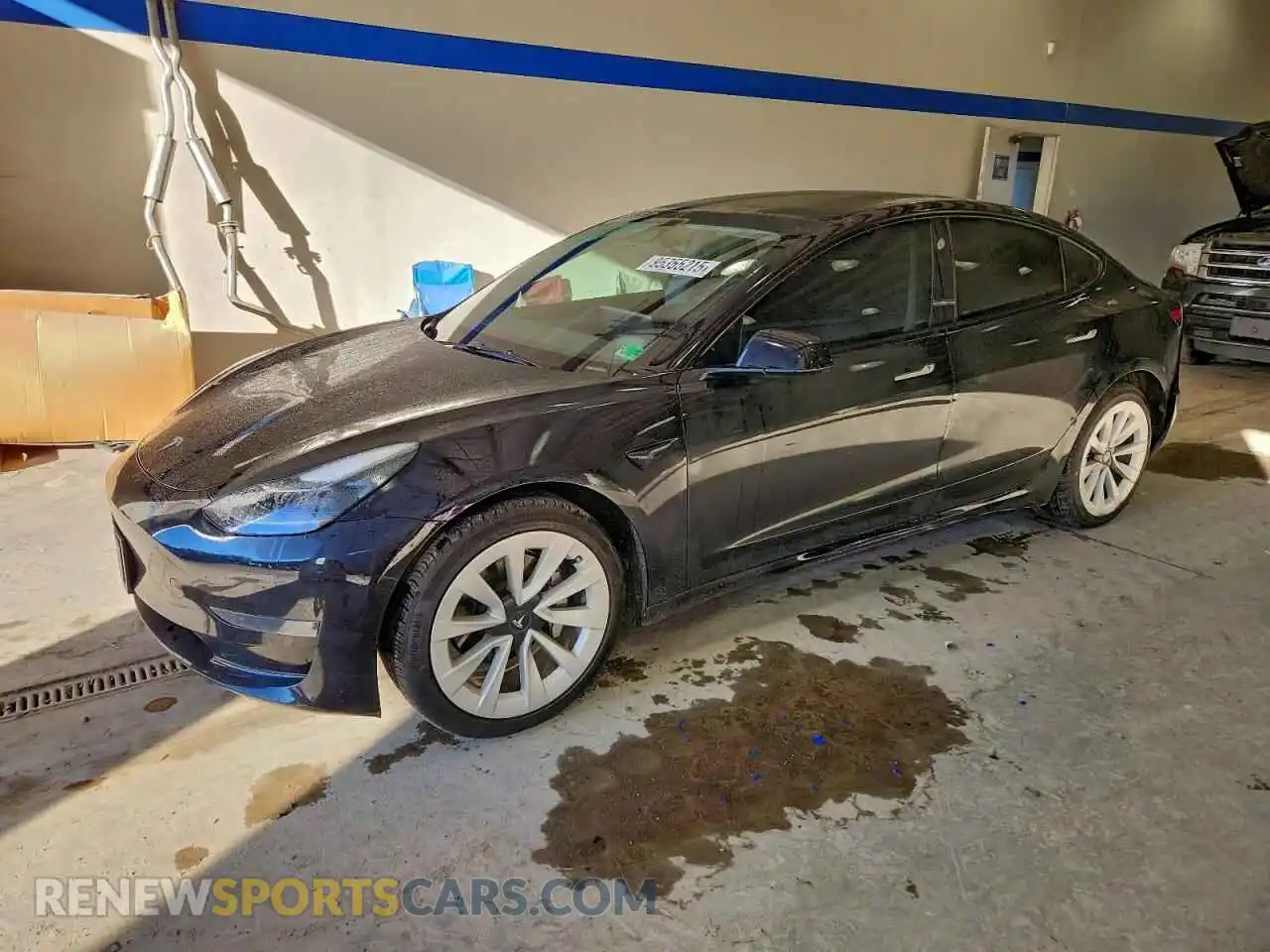 1 Photograph of a damaged car 5YJ3E1EAXPF592976 TESLA MODEL 3 2023