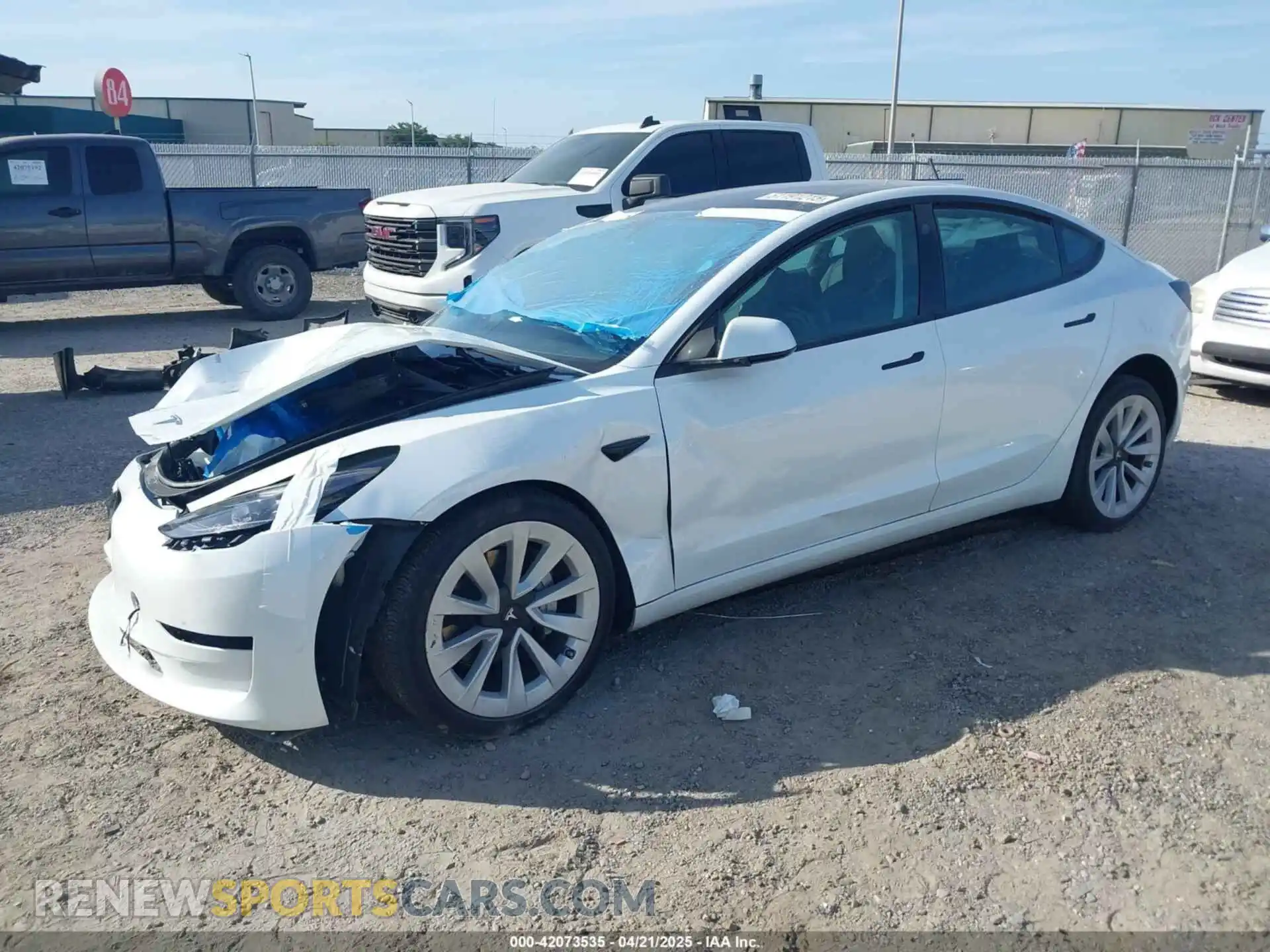2 Photograph of a damaged car 5YJ3E1EB0PF392696 TESLA MODEL 3 2023
