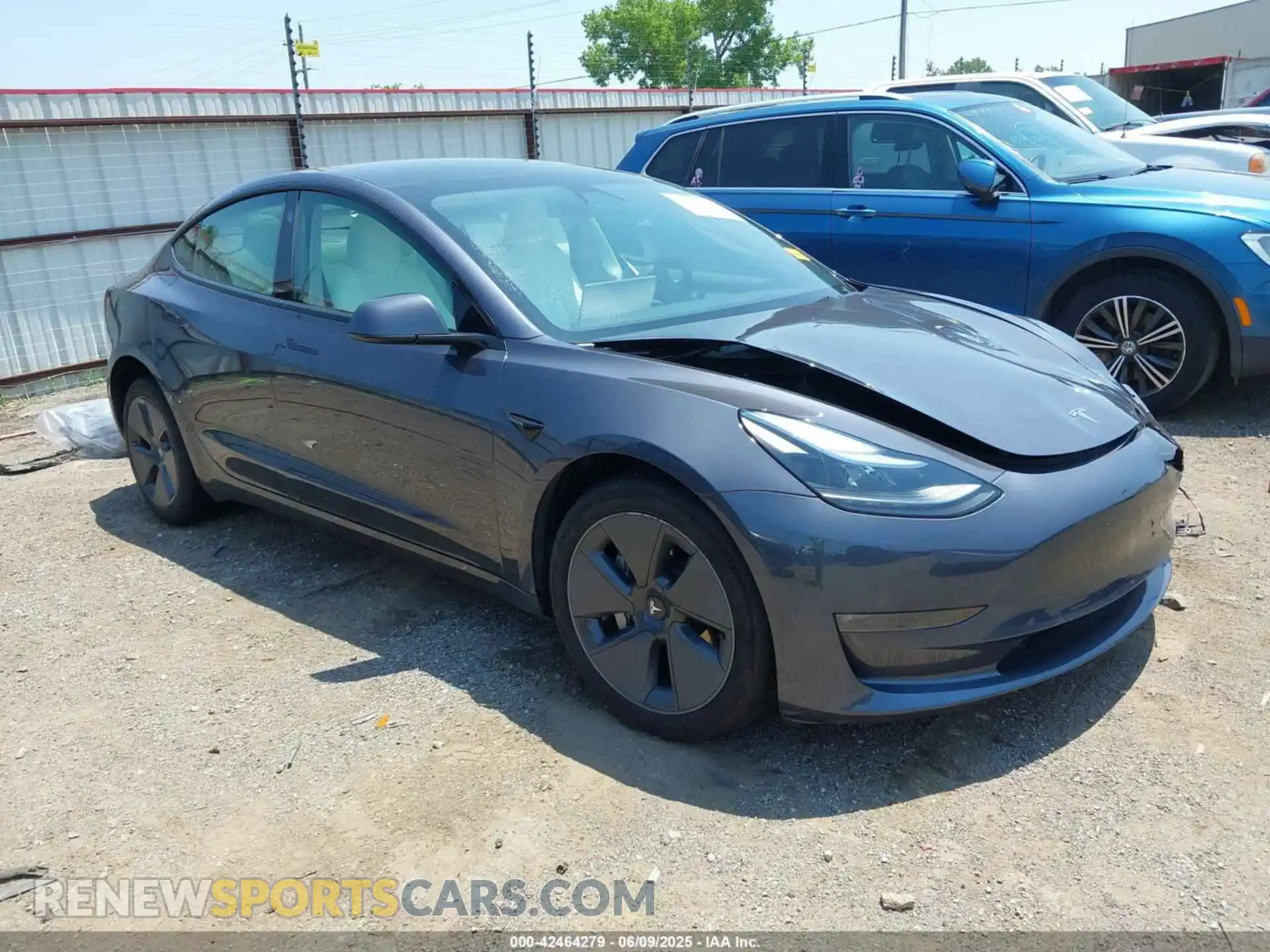 1 Photograph of a damaged car 5YJ3E1EB0PF631633 TESLA MODEL 3 2023