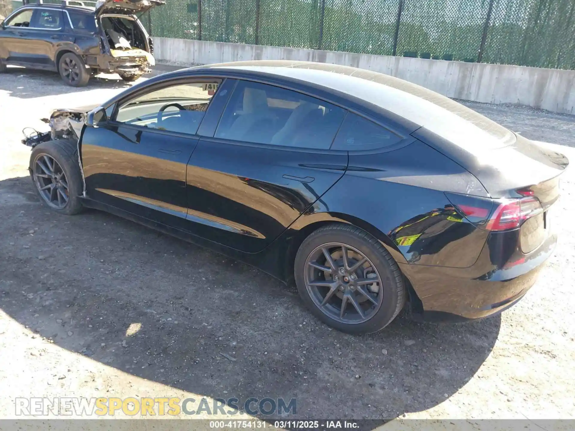 3 Photograph of a damaged car 5YJ3E1EB1PF632595 TESLA MODEL 3 2023