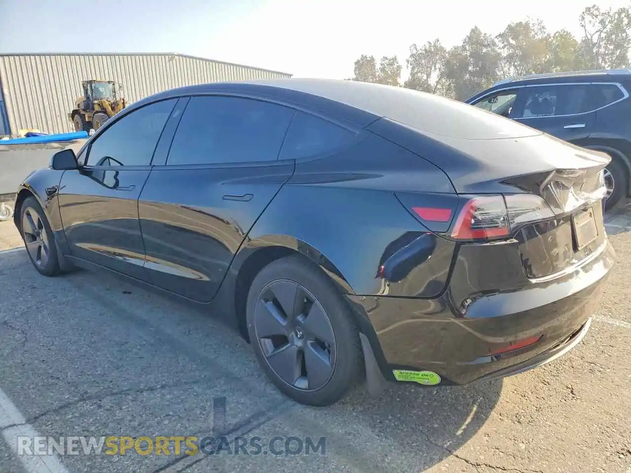 2 fotografías del automóvil dañado 5YJ3E1EB2PF632458 TESLA MODEL 3 2023