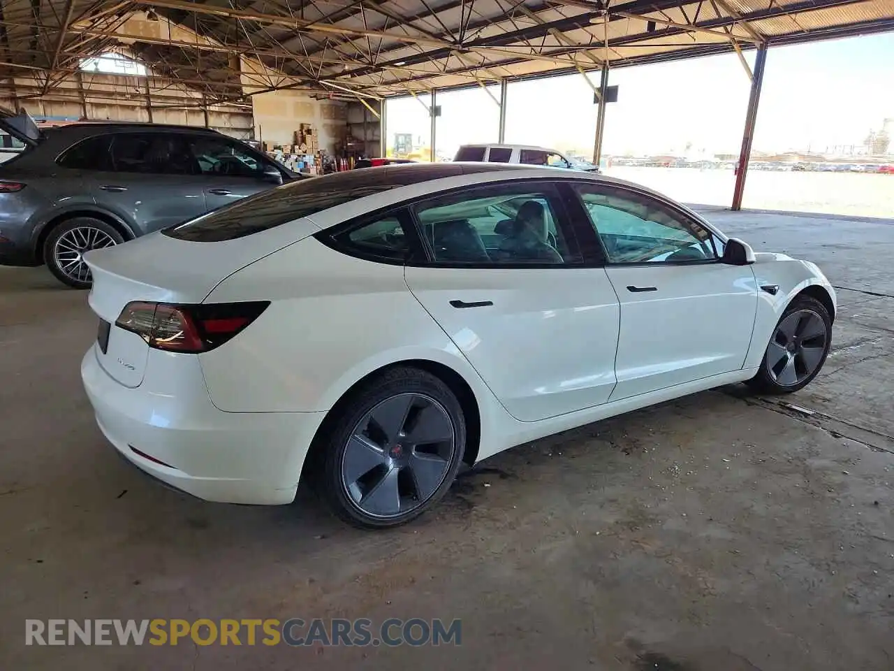 3 fotografías del automóvil dañado 5YJ3E1EB4PF388862 TESLA MODEL 3 2023