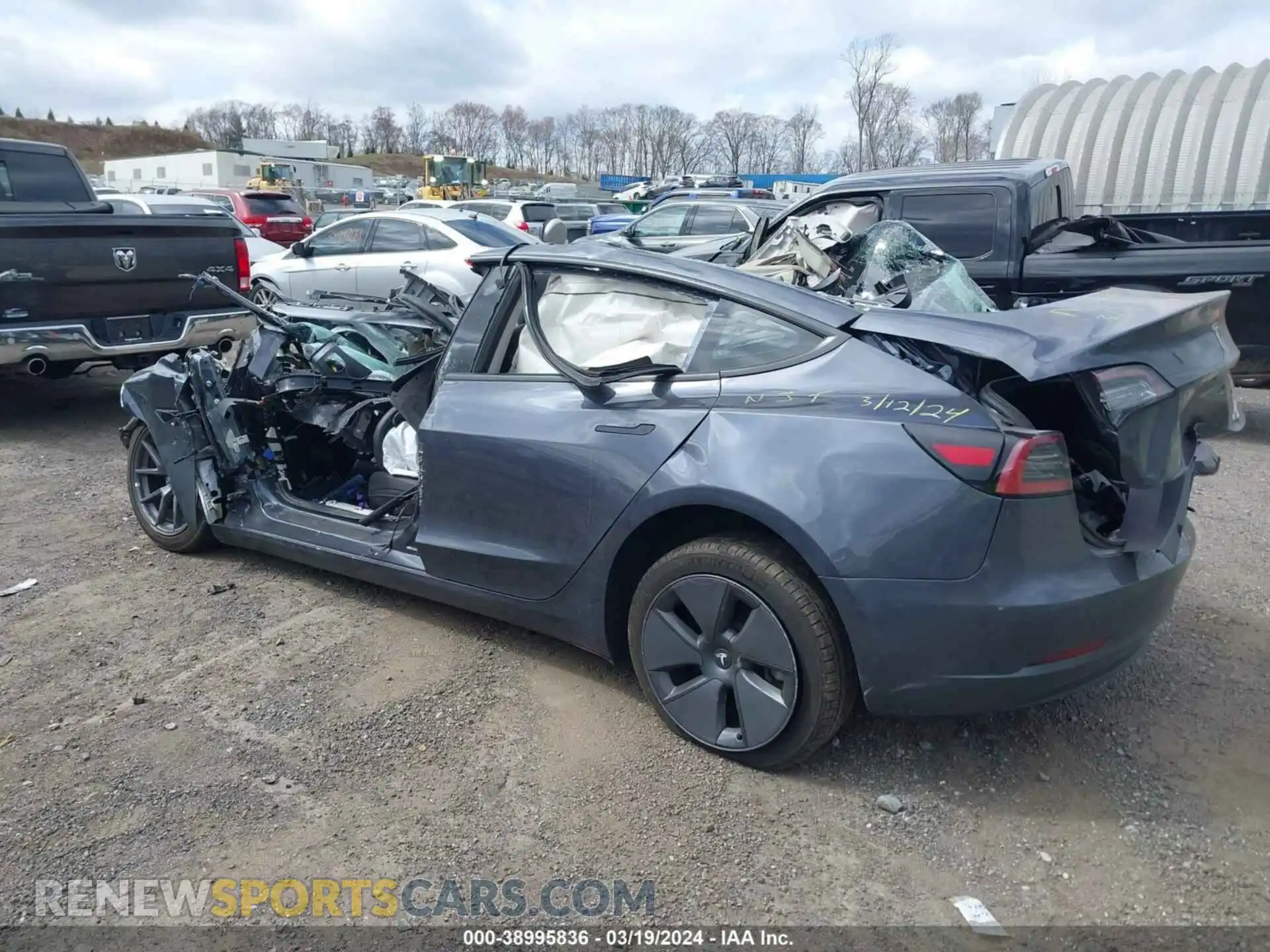 3 Photograph of a damaged car 5YJ3E1EB5PF470695 TESLA MODEL 3 2023