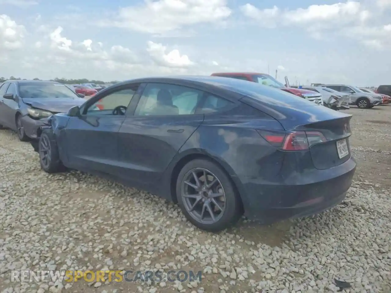 2 fotografías del automóvil dañado 5YJ3E1EB5PF629120 TESLA MODEL 3 2023