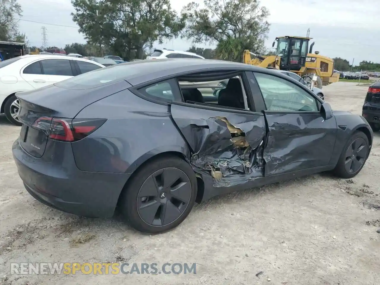 3 Photograph of a damaged car 5YJ3E1EB6PF637503 TESLA MODEL 3 2023