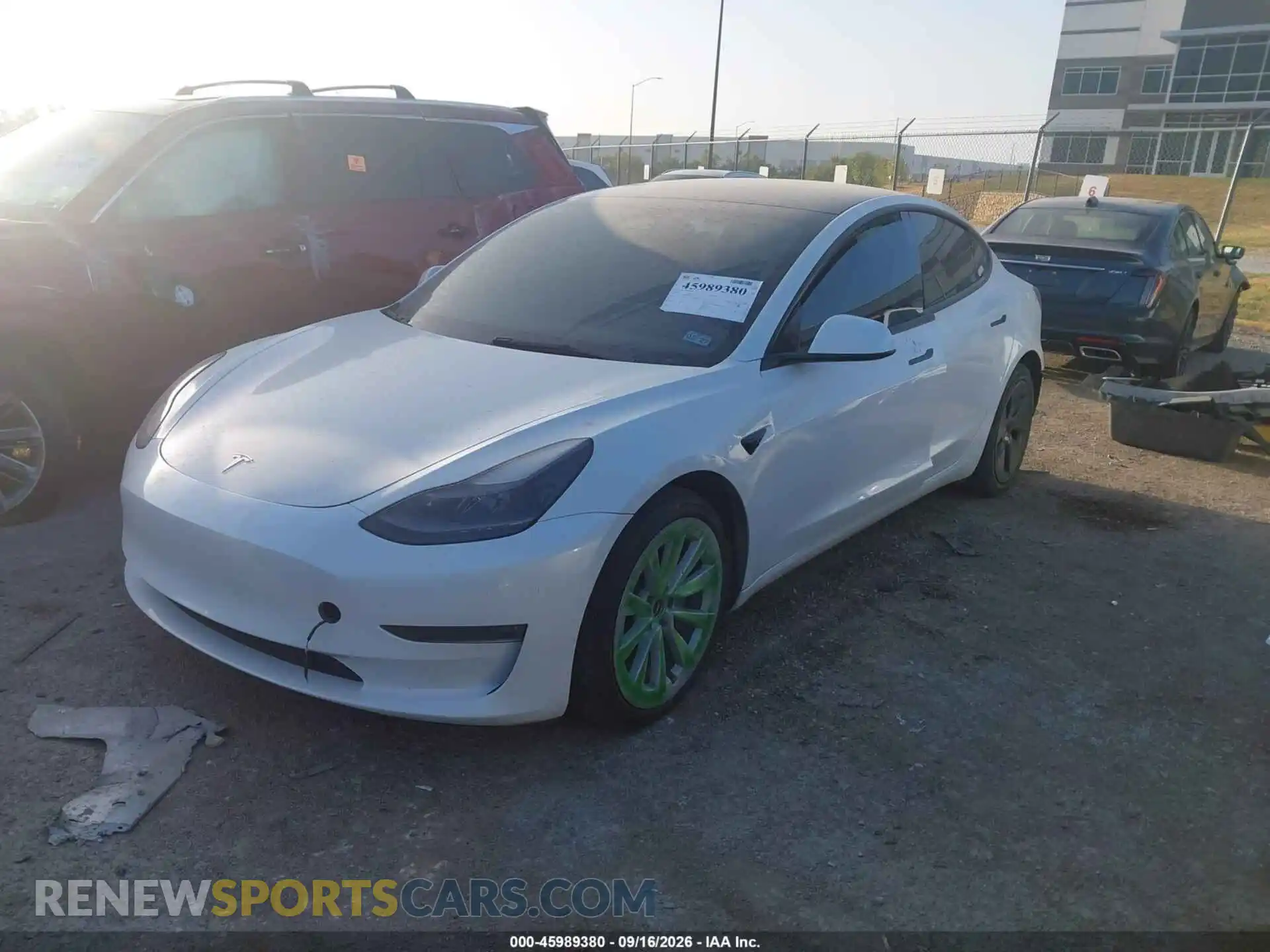 2 fotografías del automóvil dañado 5YJ3E1EB7PF391870 TESLA MODEL 3 2023