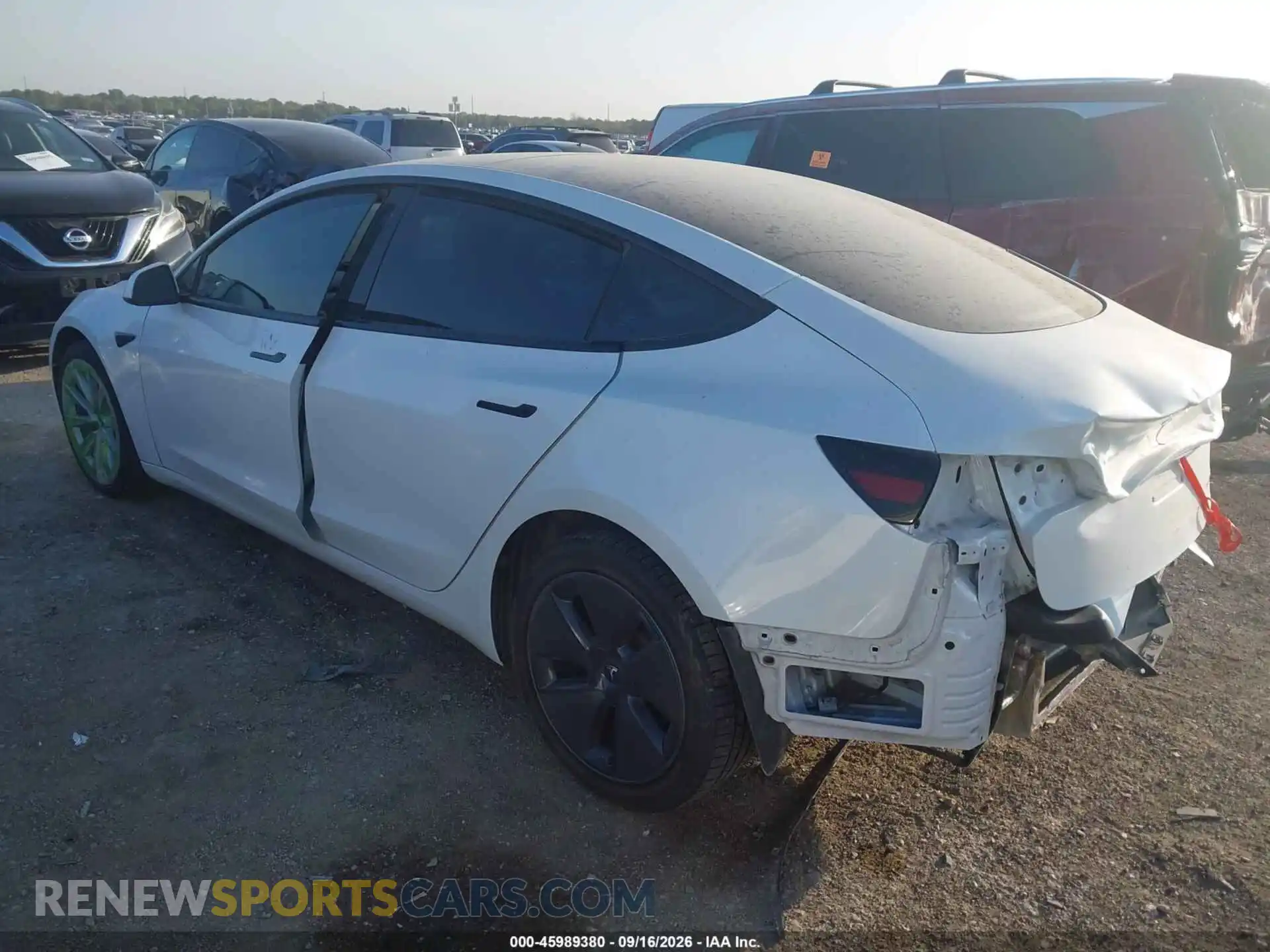3 fotografías del automóvil dañado 5YJ3E1EB7PF391870 TESLA MODEL 3 2023