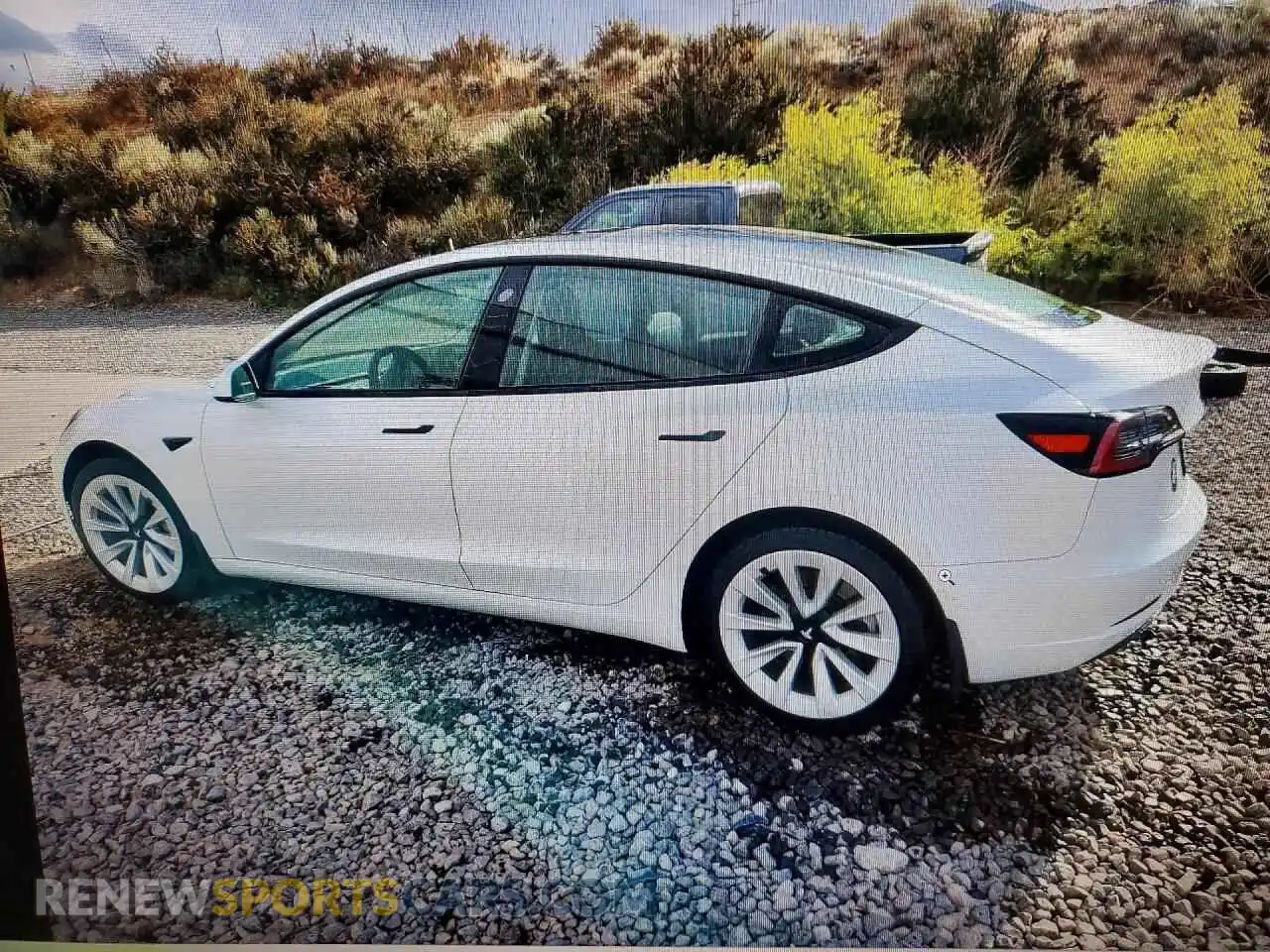2 Photograph of a damaged car 5YJ3E1EB8PF393143 TESLA MODEL 3 2023