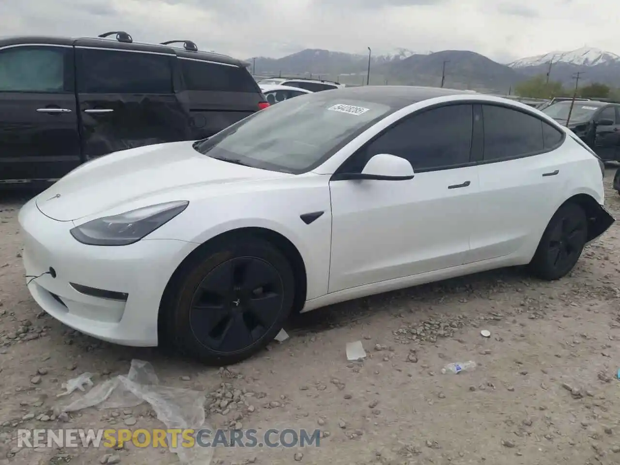 1 Photograph of a damaged car 5YJ3E1EB8PF633162 TESLA MODEL 3 2023