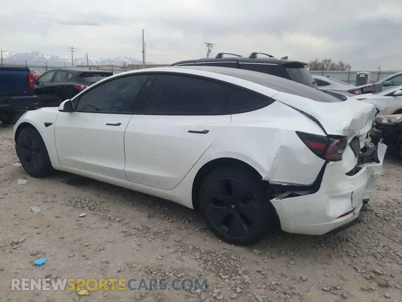 2 Photograph of a damaged car 5YJ3E1EB8PF633162 TESLA MODEL 3 2023