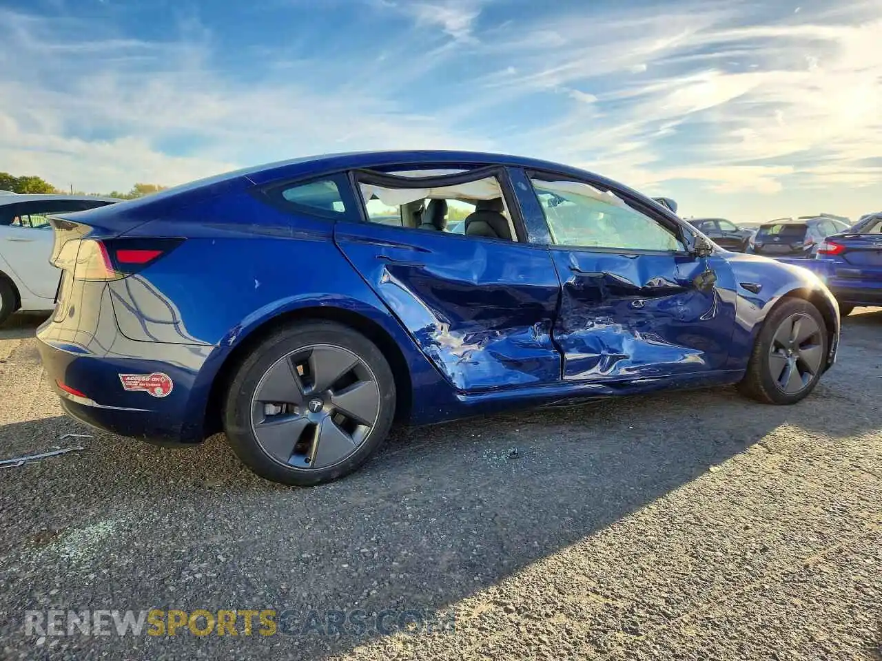 3 fotografías del automóvil dañado 5YJ3E1EB9PF698814 TESLA MODEL 3 2023