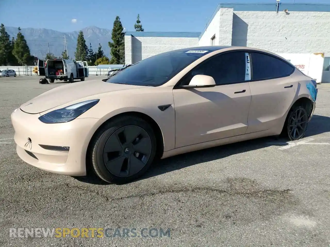 1 Photograph of a damaged car 5YJ3E1EBXPF604178 TESLA MODEL 3 2023