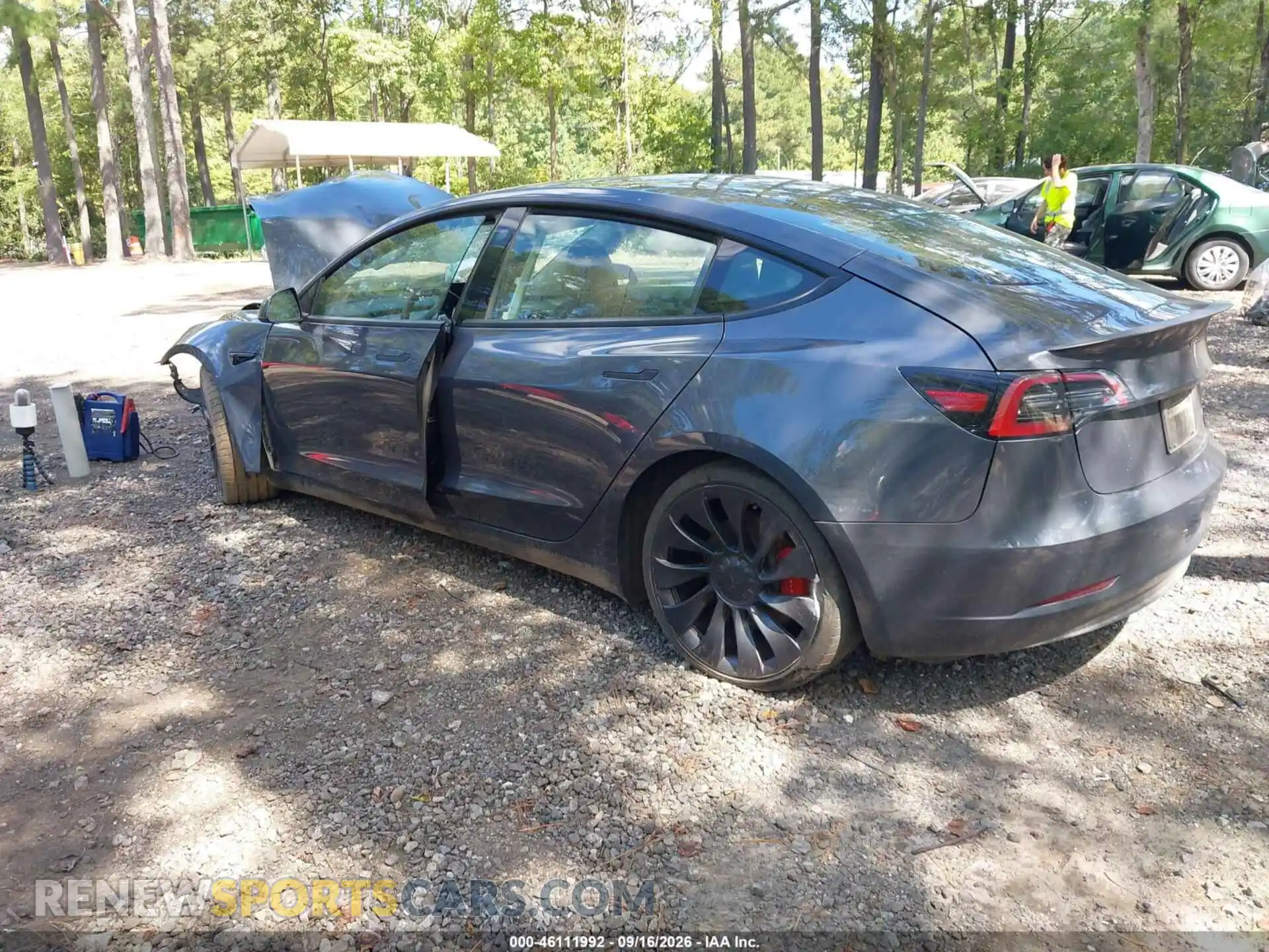 3 fotografías del automóvil dañado 5YJ3E1EC0PF636145 TESLA MODEL 3 2023