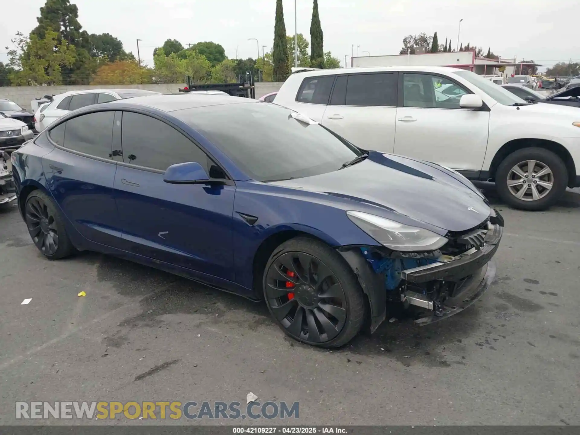 1 Photograph of a damaged car 5YJ3E1EC7PF625885 TESLA MODEL 3 2023