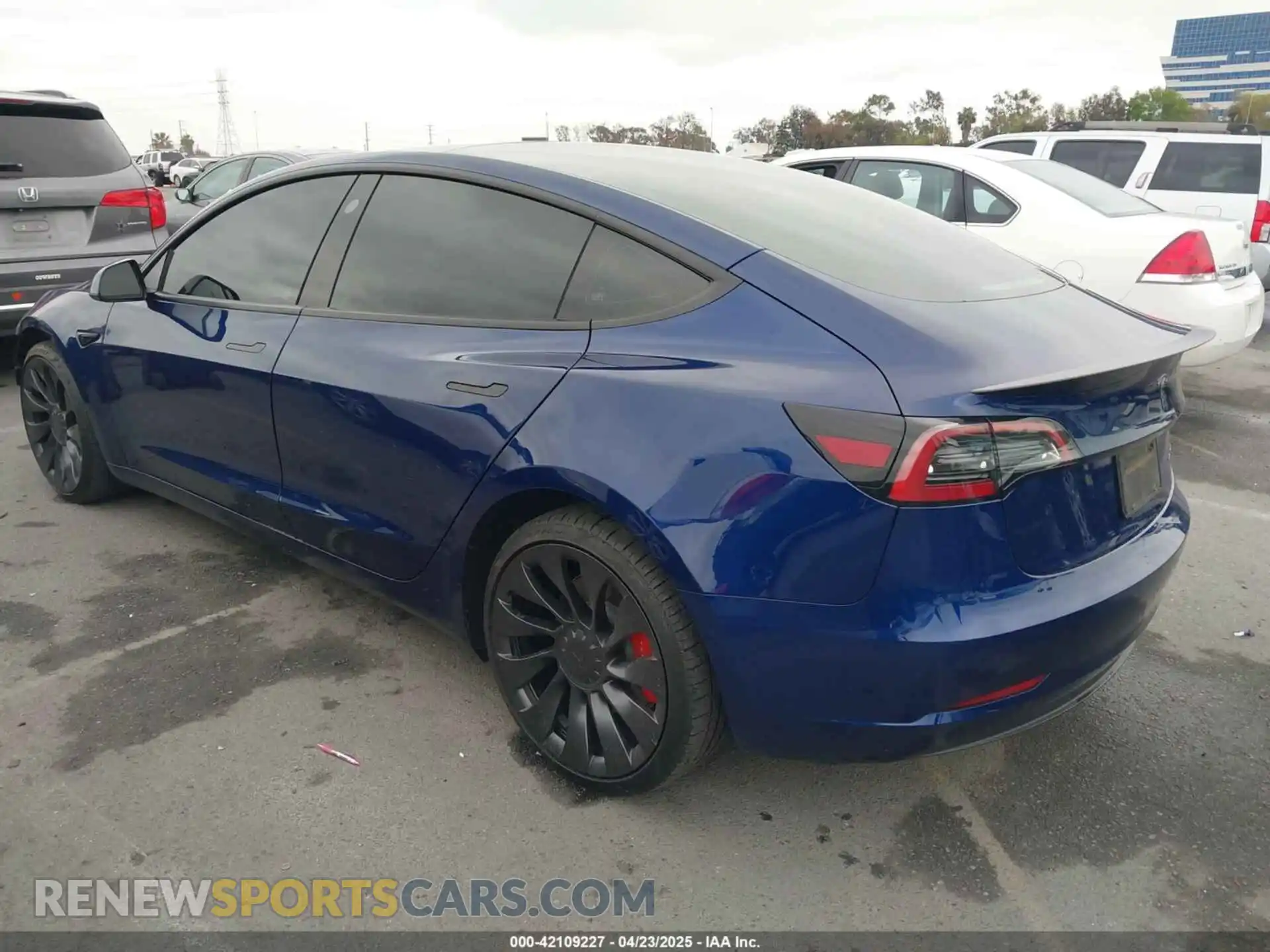 3 Photograph of a damaged car 5YJ3E1EC7PF625885 TESLA MODEL 3 2023
