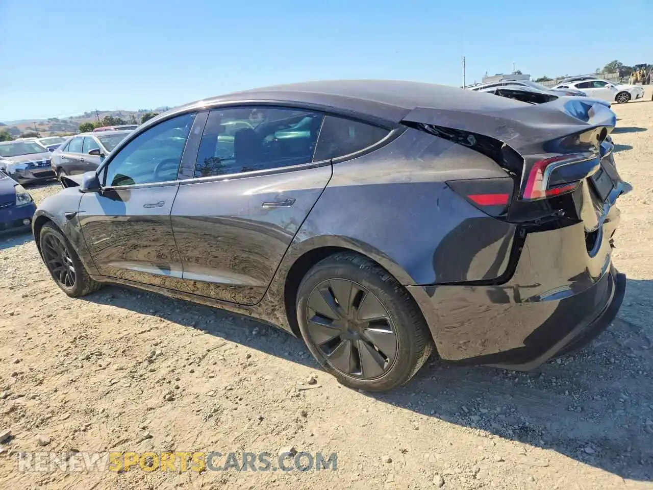 2 fotografías del automóvil dañado 5YJ3E1EA0RF866141 TESLA MODEL 3 2024