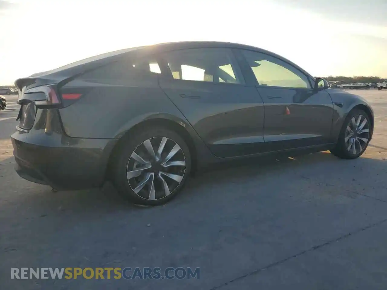 3 Photograph of a damaged car 5YJ3E1EA1RF766582 TESLA MODEL 3 2024
