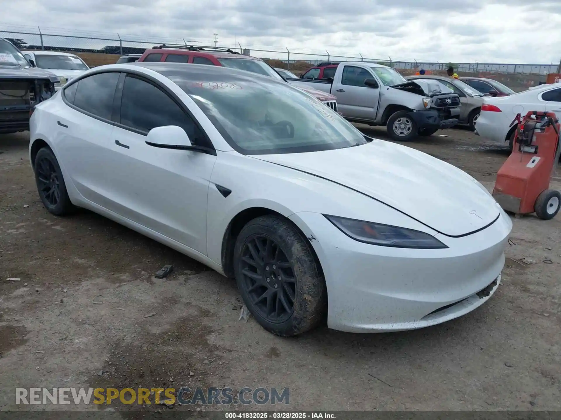 1 Photograph of a damaged car 5YJ3E1EA2RF731663 TESLA MODEL 3 2024