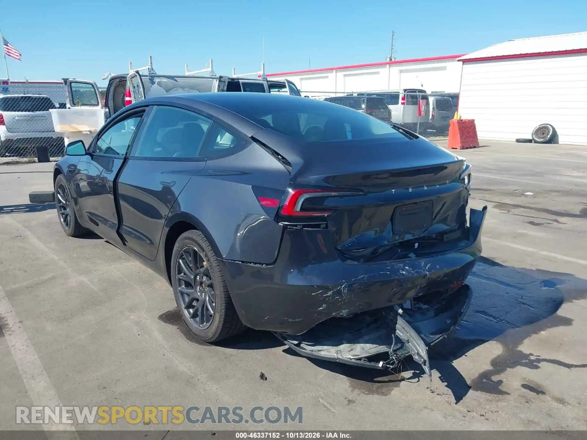 3 fotografías del automóvil dañado 5YJ3E1EA2RF736233 TESLA MODEL 3 2024