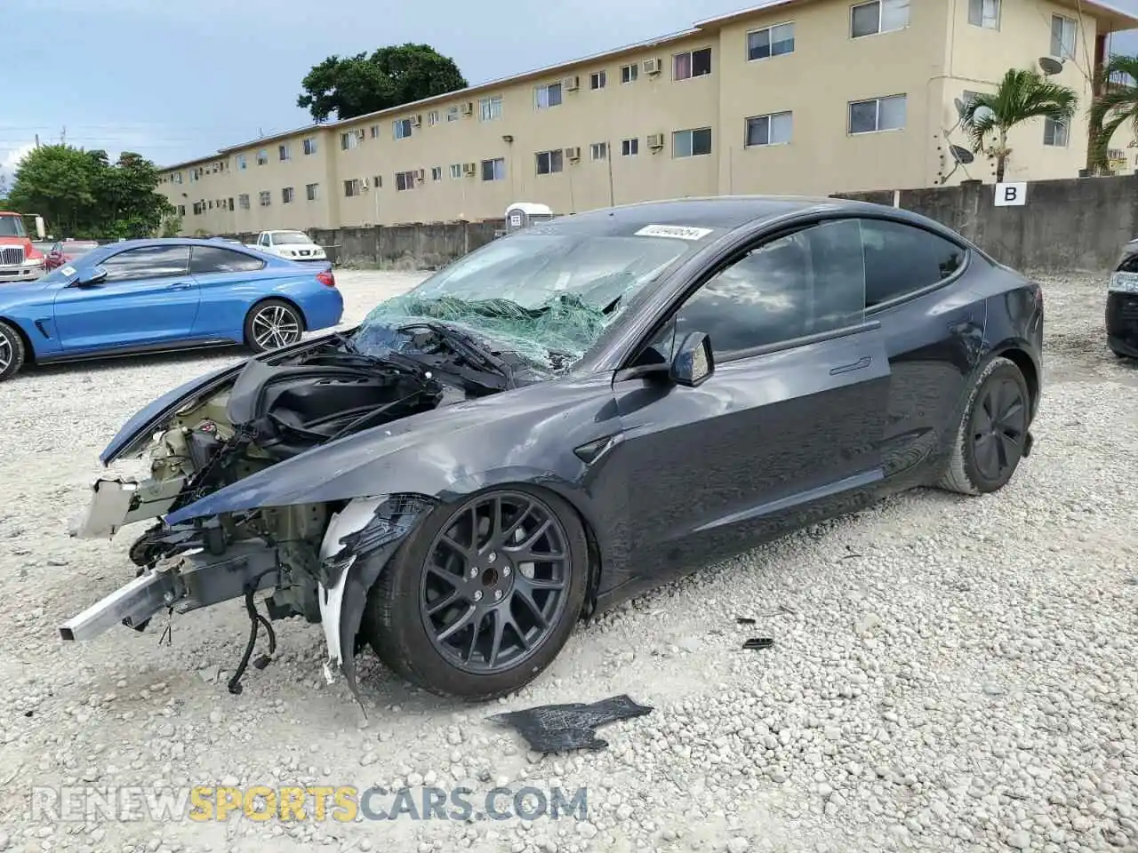 1 Photograph of a damaged car 5YJ3E1EA2RF745546 TESLA MODEL 3 2024