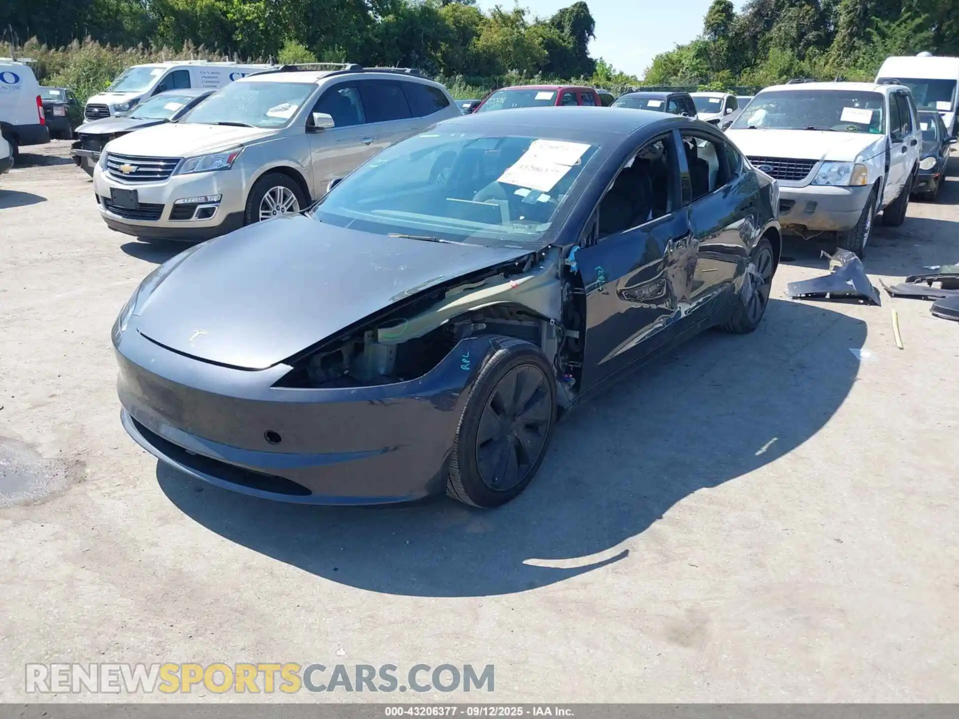 2 Photograph of a damaged car 5YJ3E1EA2RF748348 TESLA MODEL 3 2024