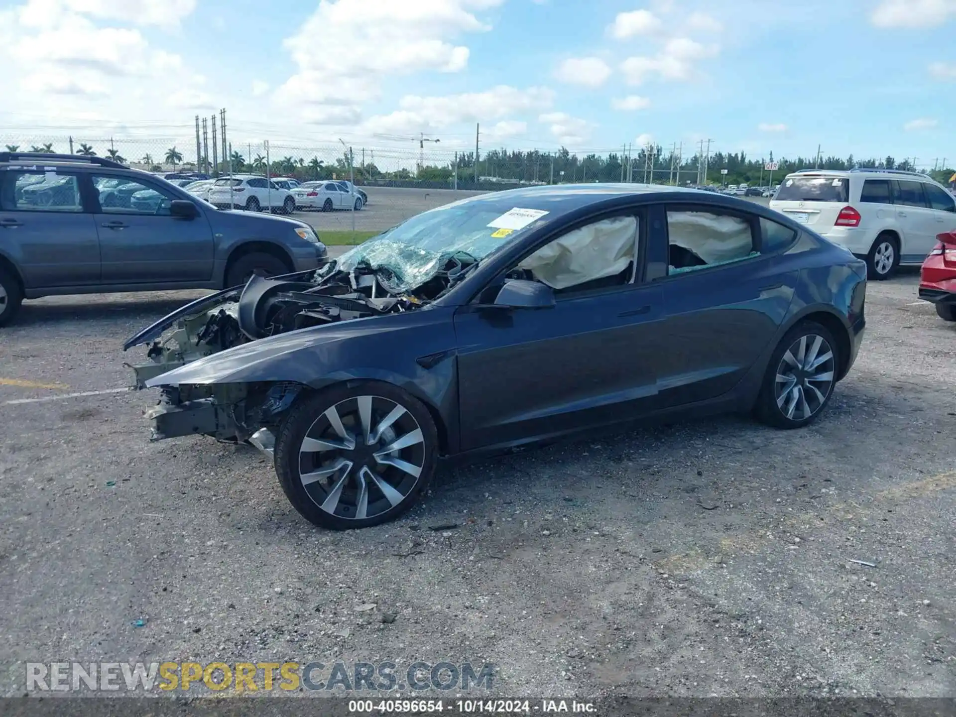 2 Photograph of a damaged car 5YJ3E1EA2RF751069 TESLA MODEL 3 2024