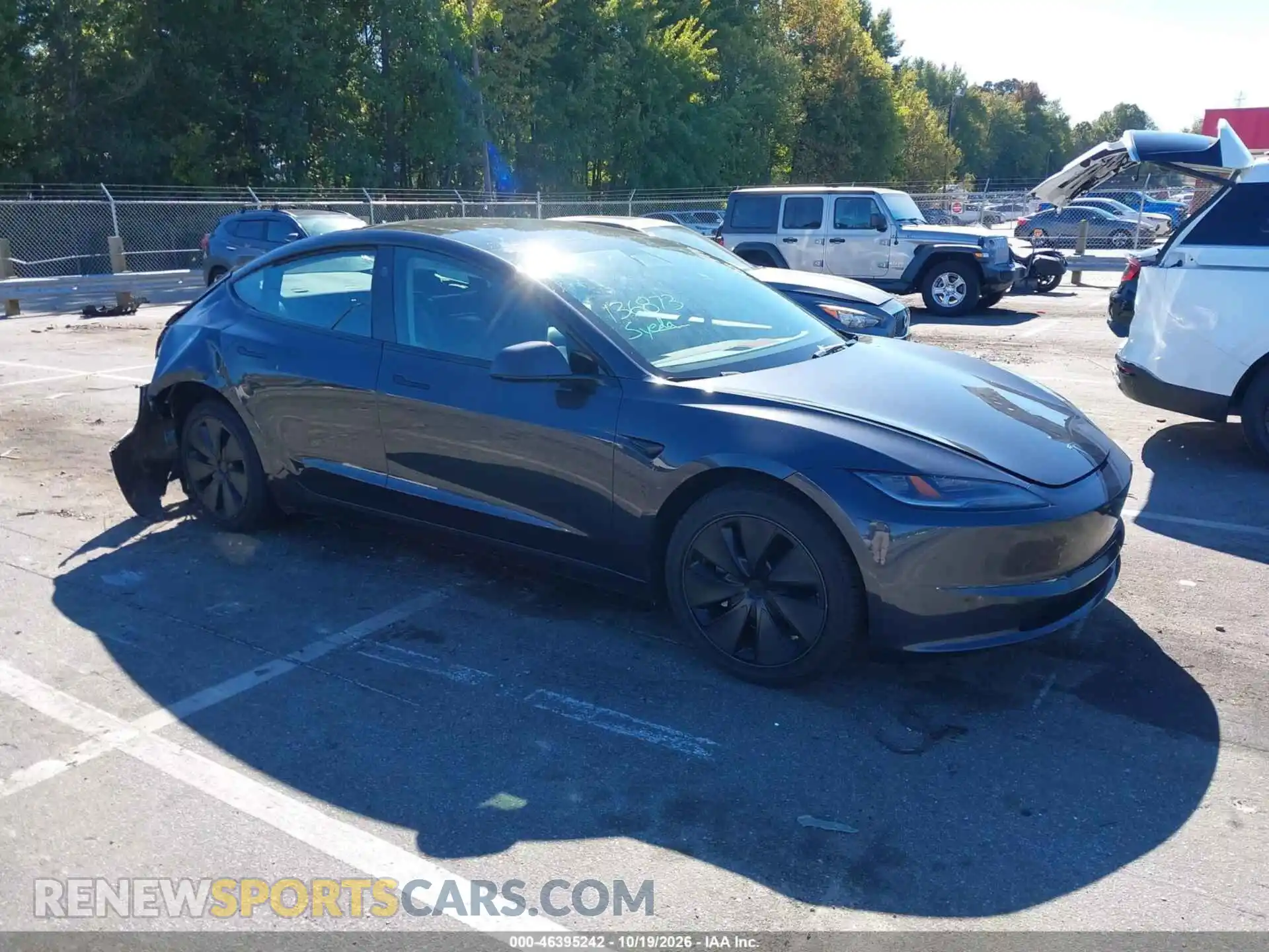 1 Photograph of a damaged car 5YJ3E1EA2RF766574 TESLA MODEL 3 2024
